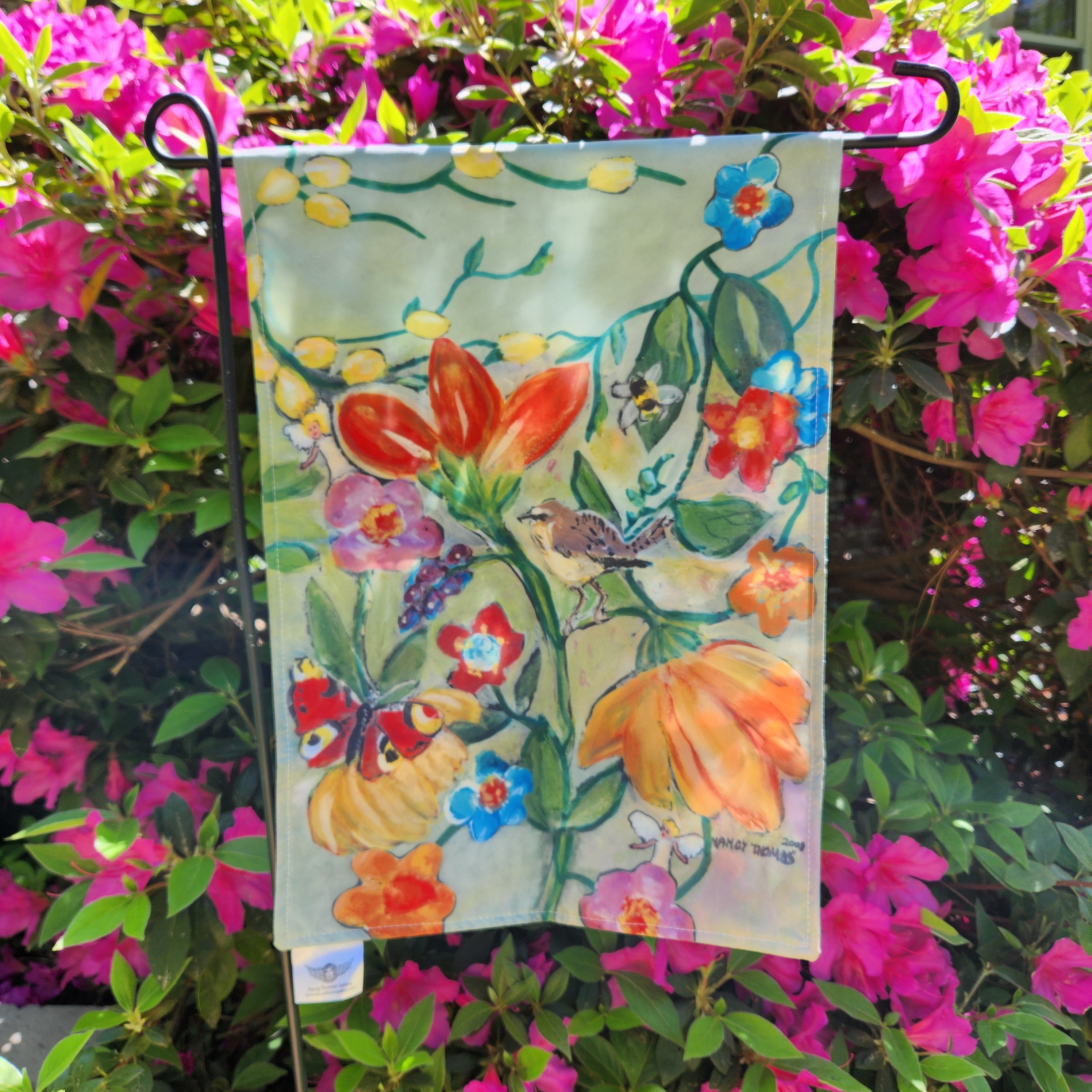 Garden Flags - Flowers Creatures – Nancy Thomas Gallery