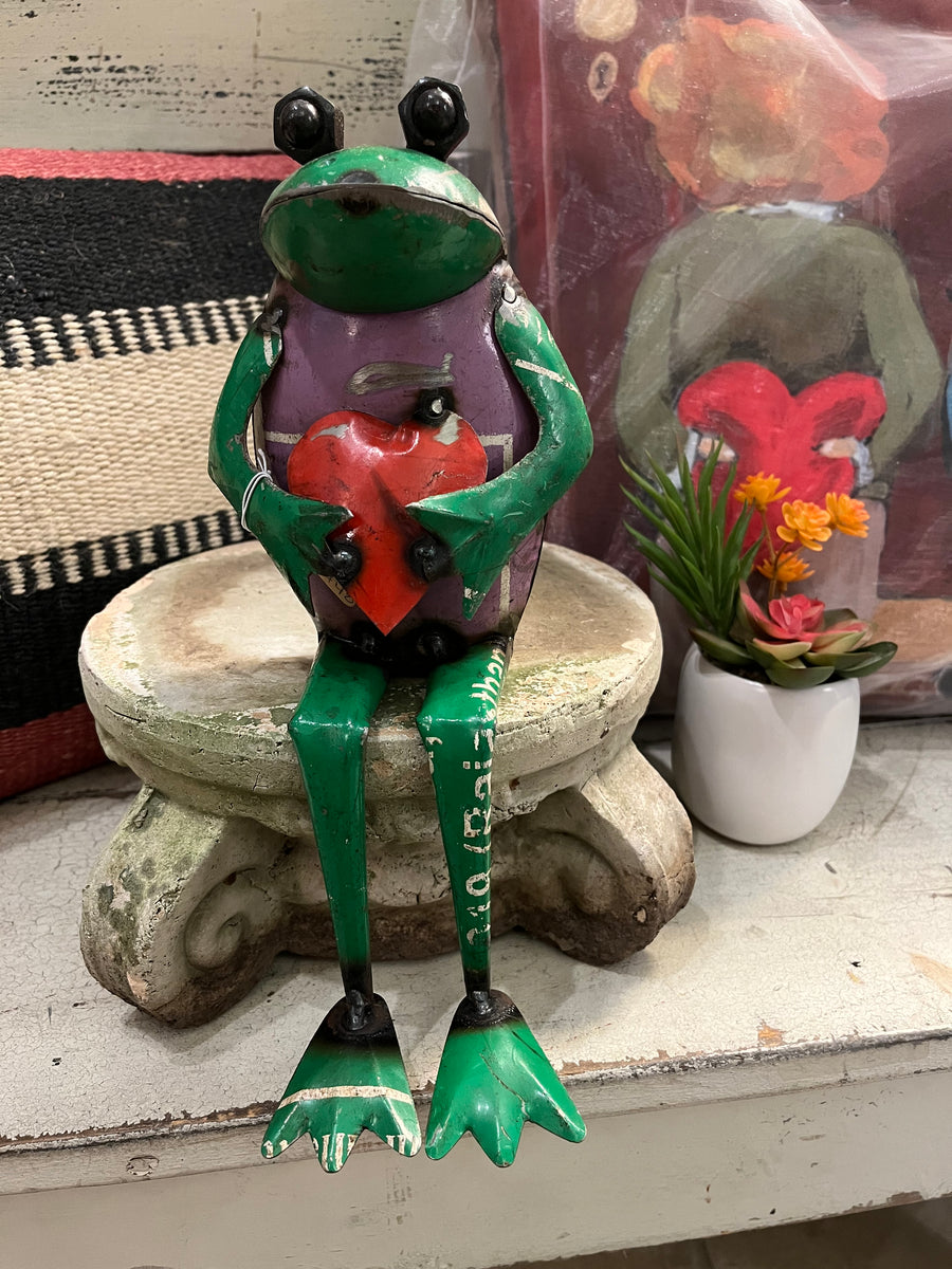 Recycled Metal Romeo Frog & Heart Shelf Sitter