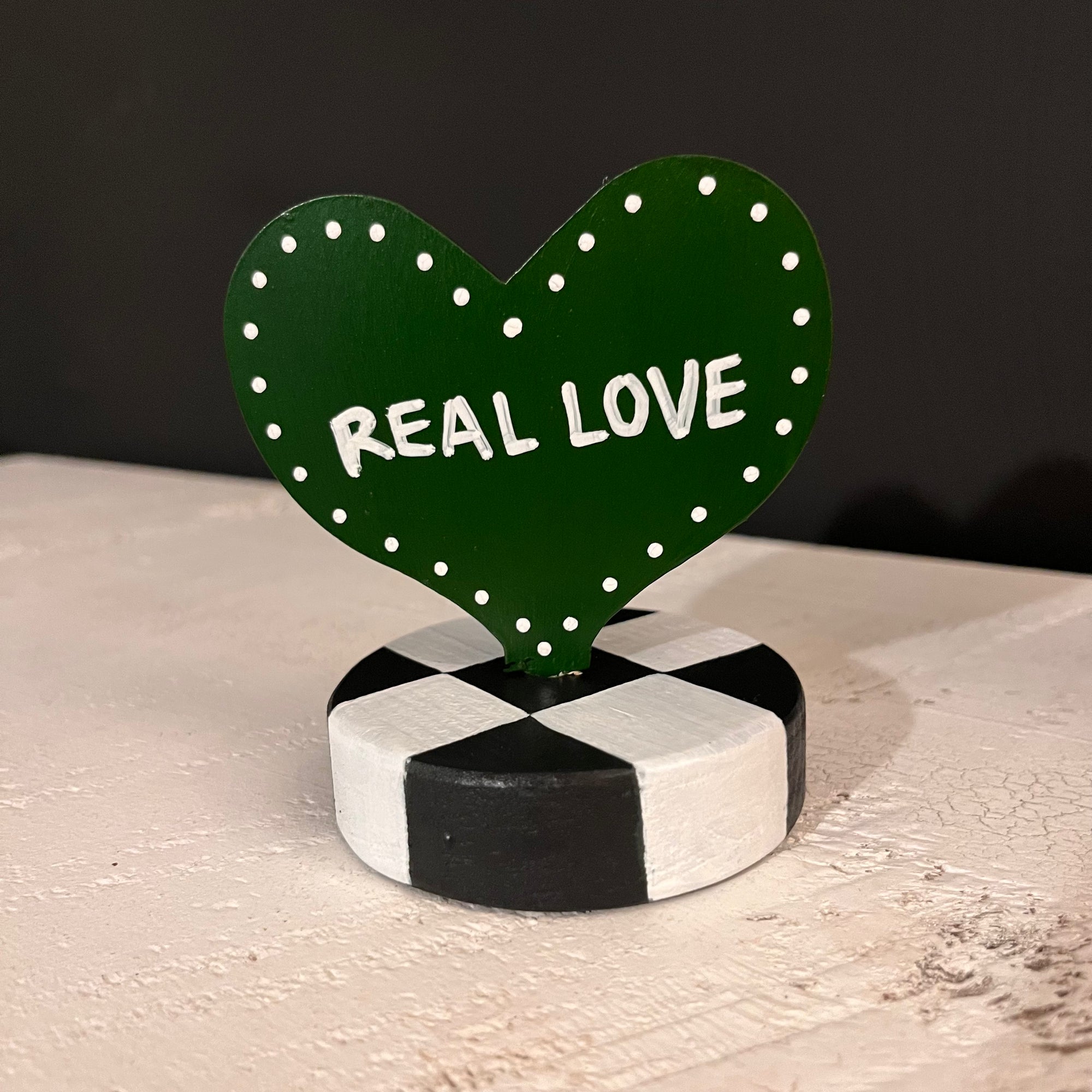 Message on a Heart Table Toppers