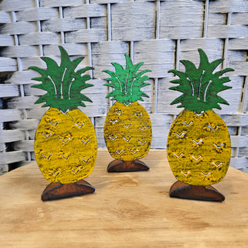 Pineapple Standing Metal Table Topper