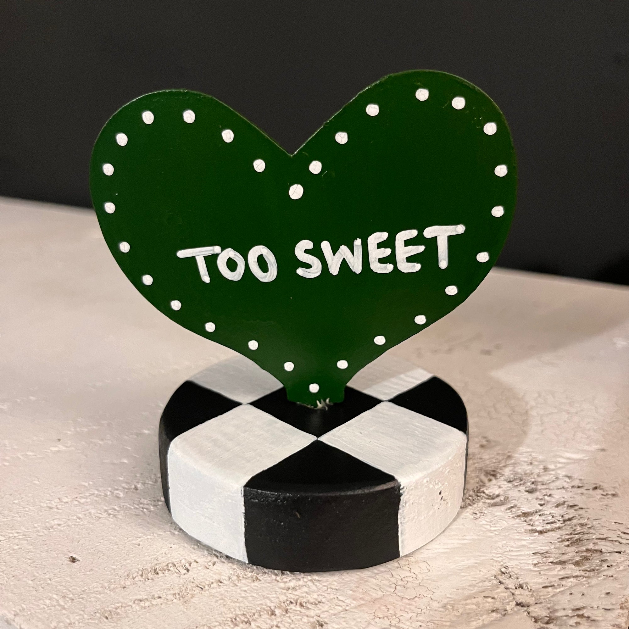 Message on a Heart Table Toppers