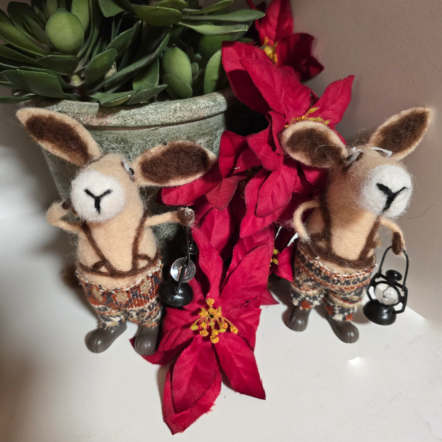 ORNAMENT - Kangaroo & Lantern