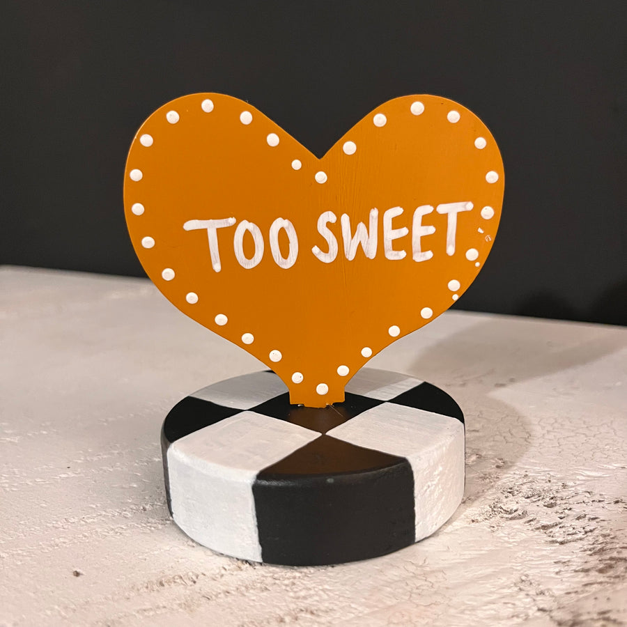 Message on a Heart Table Toppers