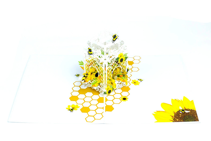 Pop-up Greeting Card - Flowers & Bees 3D