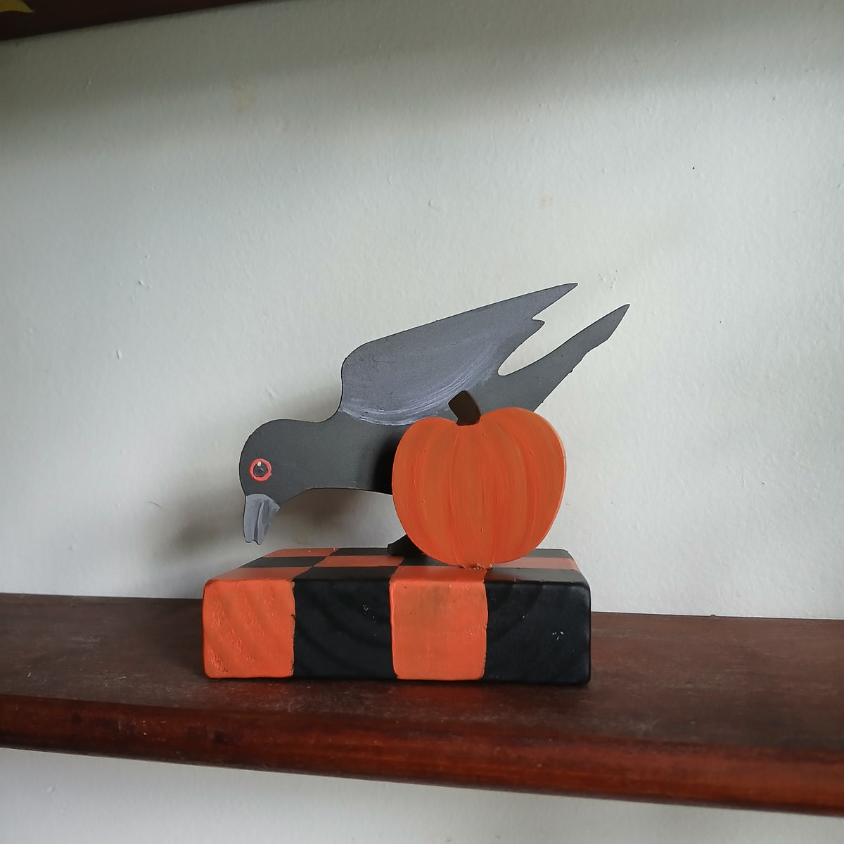 Crow and Pumpkin Table Topper