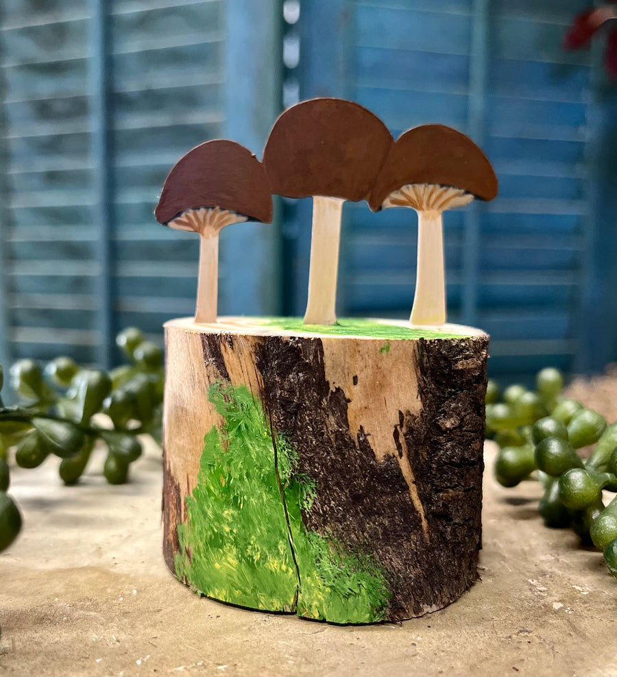 Hand-painted Table Topper - Toadstool Mushrooms (brown)