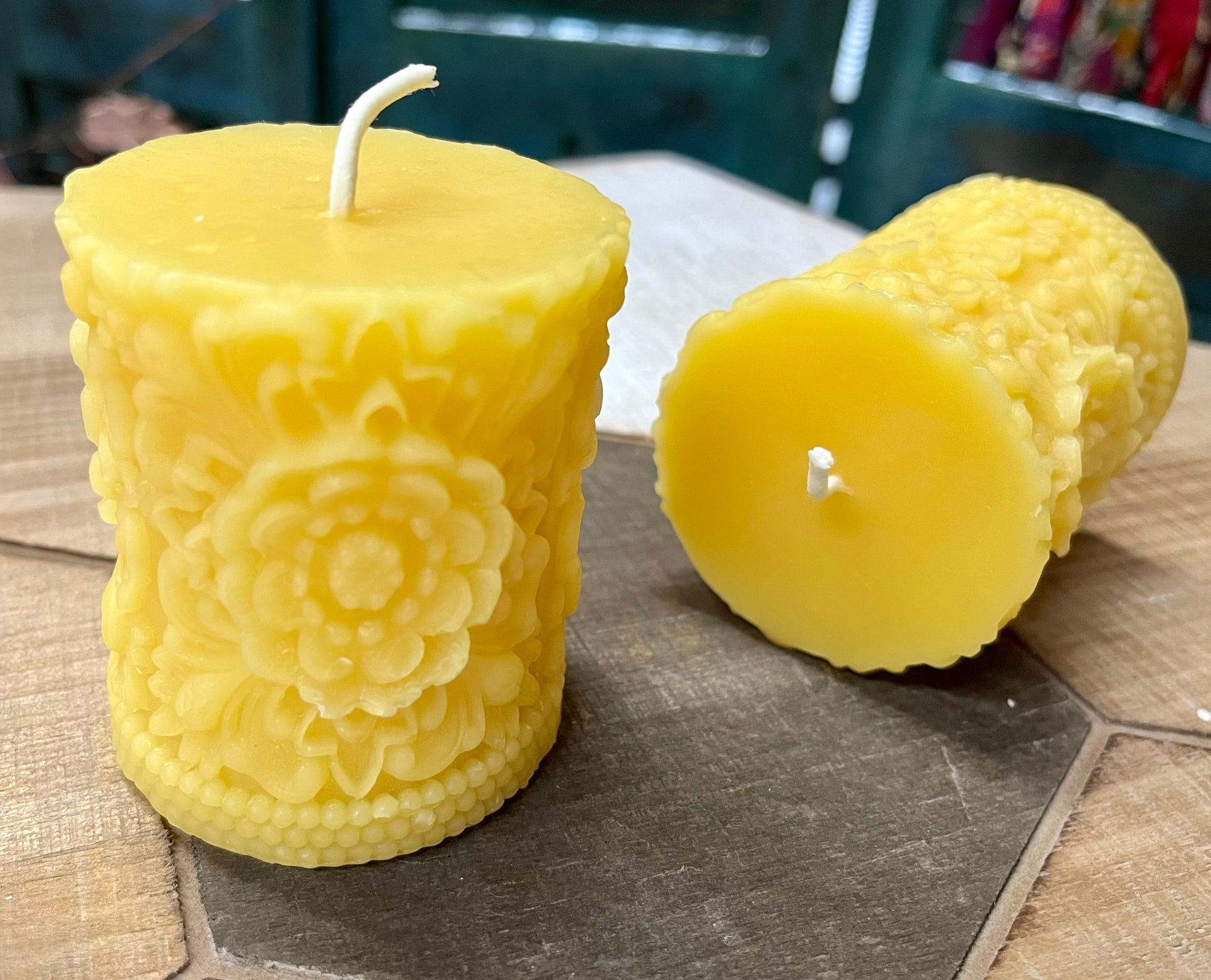 Handmade Beeswax Christmas Flower Candle