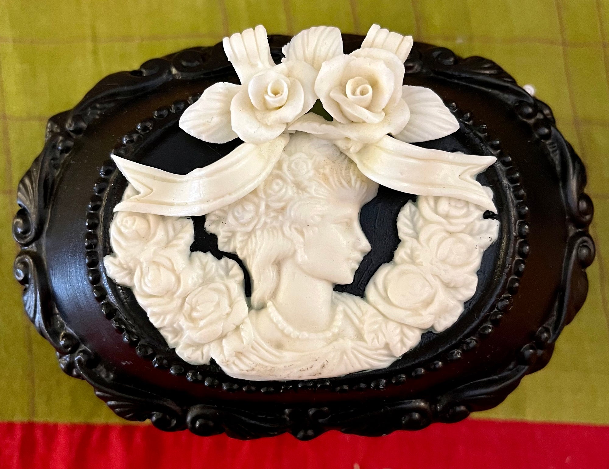 Black and White Cameo Trinket Box